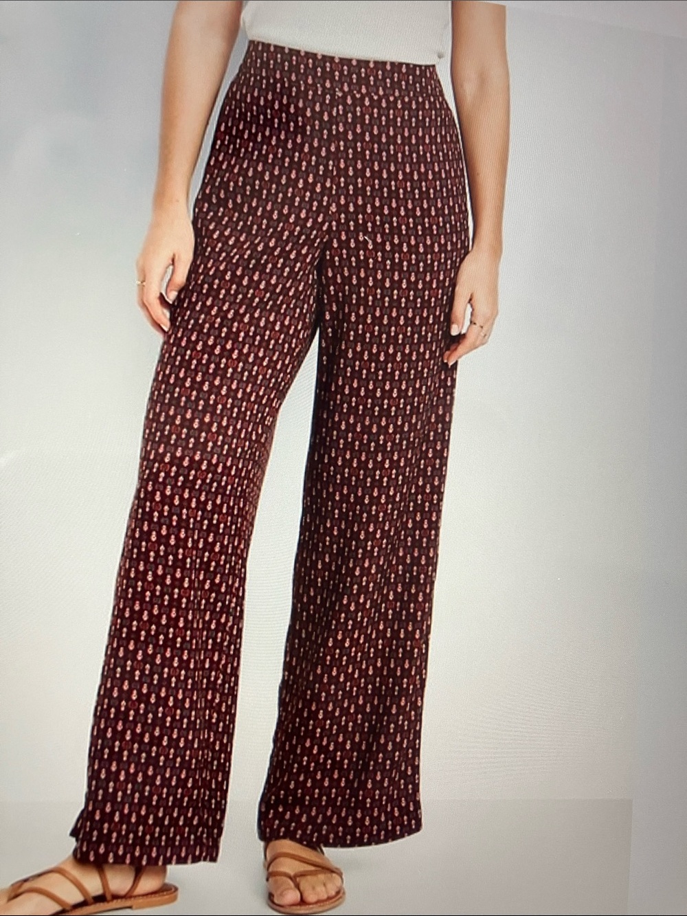 Old Navy wide Leg Patterned Pants in Burgundy